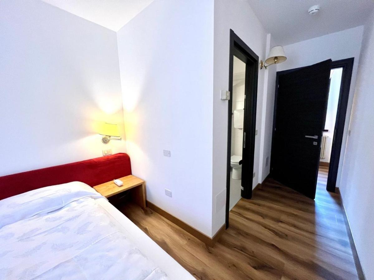 Antico Albergo Stella D'Italia Folgaria Exteriör bild