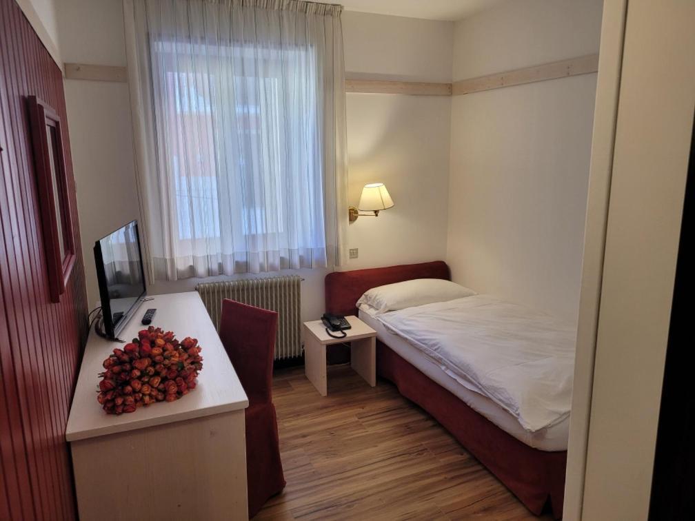 Antico Albergo Stella D'Italia Folgaria Exteriör bild