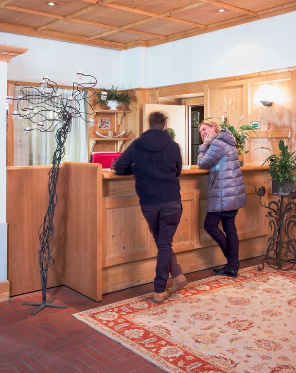 Antico Albergo Stella D'Italia Folgaria Exteriör bild